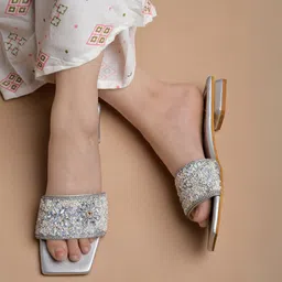 shoetopia Women Flats Sandal-picture-42