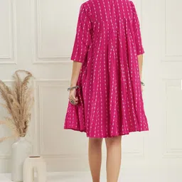 demirner Women Printed Cotton Blend Flared Kurta image 2