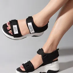 earth step Women Wedges Sandal image 2