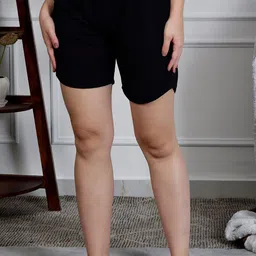 NEUDIS Top And Shorts With Shrug image 2