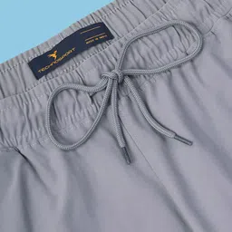 Technosport Men Relaxed Slim Fit Wrinkle Free Cargos image 4