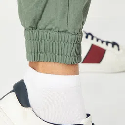 max Boys Mid-Rise Pure Cotton Joggers image 2