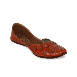 Ta Chic Women Ethnic Mojaris with Laser Cuts Flats-picture-22