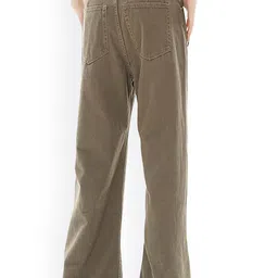 LULU & SKY Women Flared Low-Rise Jeans image 2