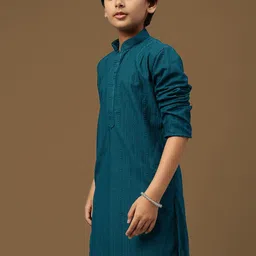 here&now x sanwara Sanwara Boys Chikankari Embroidered Mandarin Collar Straight Kurta image 3
