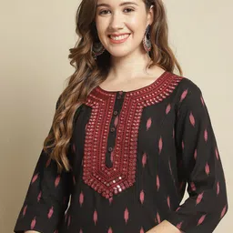 Pistaa Geometric Printed Mirror Work Cotton Kurta image 5