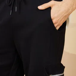 Styli Men Mid Rise Loose Fit Sports Shorts image 4