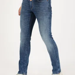 Wrangler Men Skanders Slim Fit Low-Rise Heavy Fade Stretchable Jeans image 3