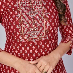 vbuyz KALINI Women Red Floral Printed Thread Work Pure Cotton Kurta with Trousers & With Dupatta image 2