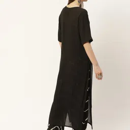 Maaesa Women Black Regular Solid Kurta with Palazzos image 5