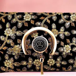 jivon Black Women Sling Bag VELVET SLING BAG-picture-29