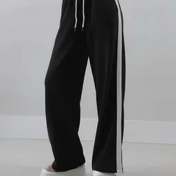 dockstreet Women Solid Black Track Pants image 2