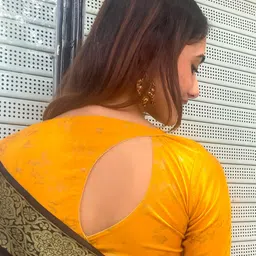 Bindigasm's Advi Floral Printed Round Neck Stretchable Slip On Blouse image 2