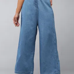 DOLCE CRUDO Women Wide Leg Clean Look High-Rise Stretchable Jeans-image-2