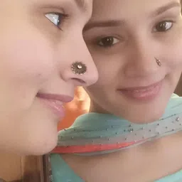 Abhooshan 92.5 Sterling Silver Oxidised Onyx Flower Stud Nosepin image 3