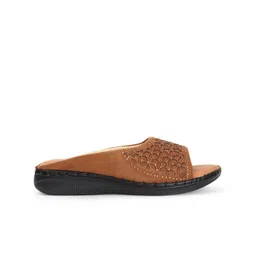 TRASE Women Open Toe Flats with Laser Cuts image 4