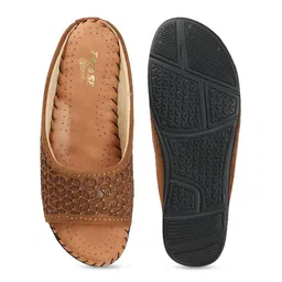 TRASE Women Open Toe Flats with Laser Cuts image 5