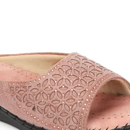 TRASE Women Open Toe Flats with Laser Cuts image 5