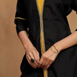 Sangria Embroidered Kurta & Trousers image 4