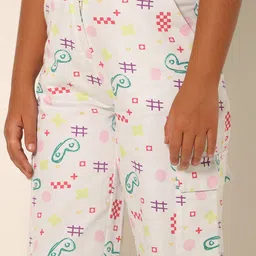 Vero Moda Girls Conversational Printed Flared Cotton High-Rise Trousers image 2