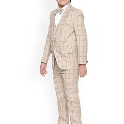 Jeetethnics Boys Beige & White Checked Clothing Set image 4