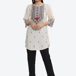 Biba Women Relaxed Mid Rise Trousers image 5