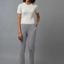 elleven Women Grey Original Regular Fit Cropped Trousers image 4