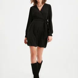 Trendyol V-Neck Mini Wrap Dress-picture-15