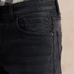 wrogn Men Slim Mid Rise Black Jeans image 5