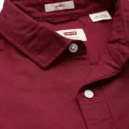 levi's Men Slim Fit Solid Spread Collar Casual Shirt image 2