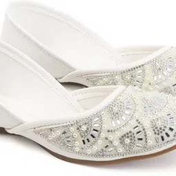 retro walk Bellies For Women image 3