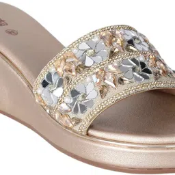 greta Women Wedges Sandal-picture-23