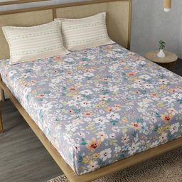 CHHAVI INDIA Purple & White Floral Ultra Soft 210 TC King Bedsheet with 2 Pillow Covers-picture-17