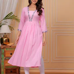 tantanatan Women Embroidered Viscose Rayon Straight Kurta-picture-47