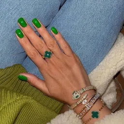 gulglow99 Nail Polish Glossy & Long Lasting Quick Drying green 257 green image 2