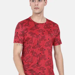 Masculino Latino Men Red Geometric Printed Sports T-shirt-image-35