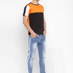 Bukkl Men Colourblocked Pockets Slim Fit T-shirt-picture-28