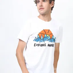 HIGHLANDER Men White Typography Printed Applique Slim Fit T-shirt-image-84