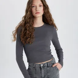 DeFacto Women Pockets T-shirt-image-16