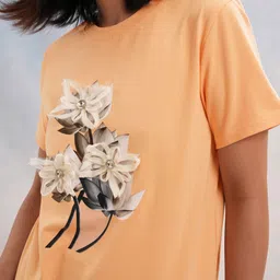 street by tokyo talkies Tokyo Talkies Women Printed Extended Sleeves T-shirt image 3