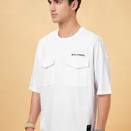 Street 808 by Pantaloons Men Typography Printed Round Neck Pure Cotton Pockets T-shirt image 5