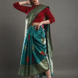 Mitera Green & Red Ethnic Motifs Woven Design Zari Silk Blend Banarasi Saree-image-81