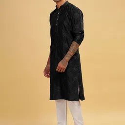 anouk Men Embroidered Cotton Blend Straight Kurta image 4