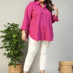 maykr Women NA Fit Solid Spread Collar Casual Shirt image 2