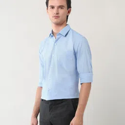 arrow Men Slim Fit Solid Spread Collar Formal Shirt image 2