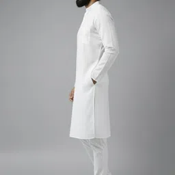 univibe Men Solid Pure Cotton Straight Kurta image 4