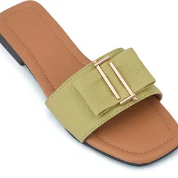 amazing traders Women Flats Sandal image 2