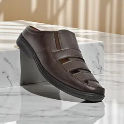 restroad Men Flats Sandal image 5