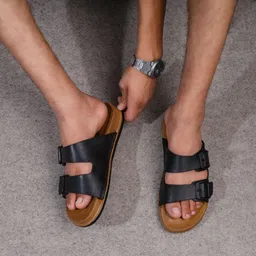 knievl Men Slippers image 2