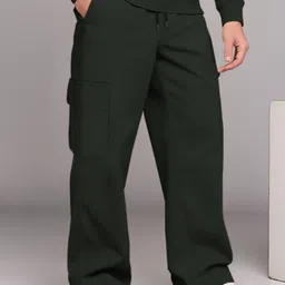 tripr Men Night Suit Set Dark Green Solid image 5